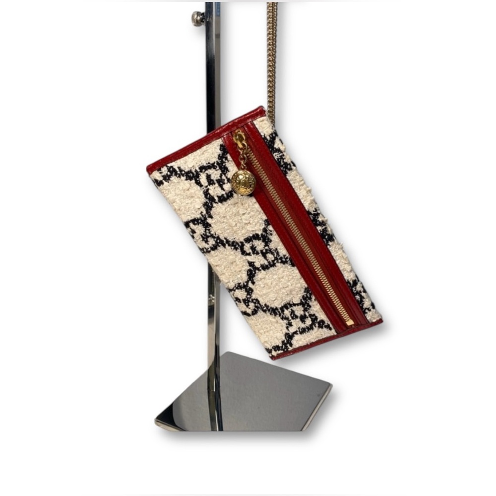 Gucci Tweed  Red and Cream Clutch with Gold Chain - Picture 5 of 13